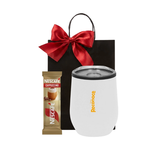 Mug corporativo personalizado con café